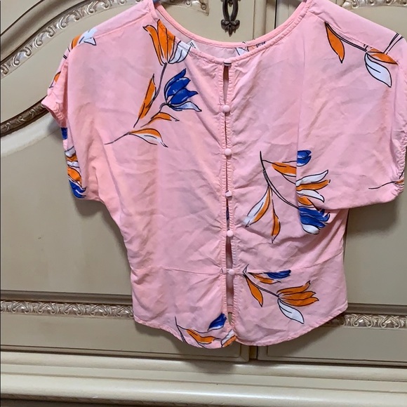 💐 Top - Picture 2 of 3